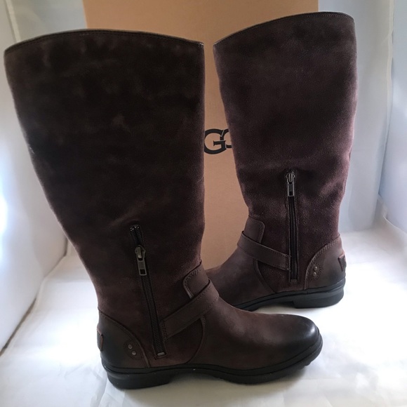 UGG Australia Women’s Thomsen Boot
Size US 6.5, 10 - Picture 2 of 16
